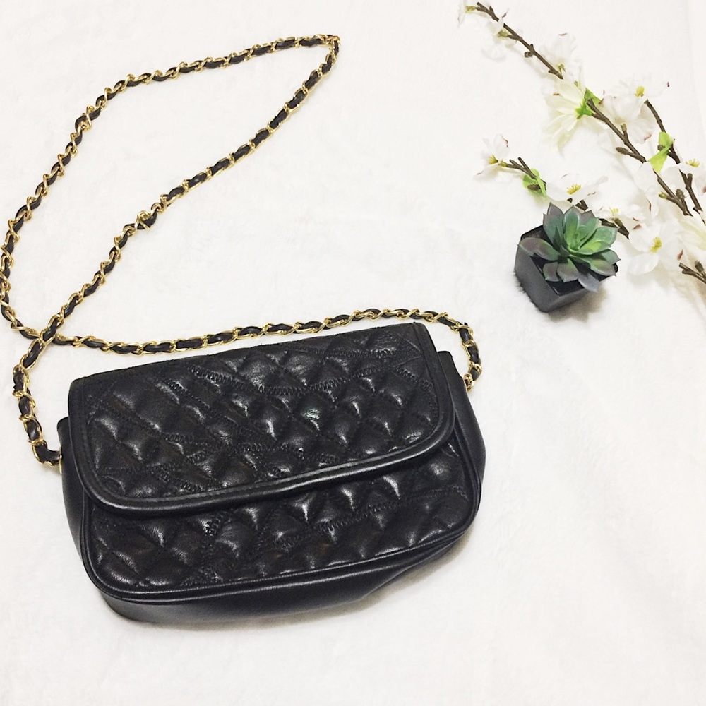 ROCKER CHIC Black Quilted Shoulder Bag w/Braided Gold Chain Link Strap - Picture 5 of 14